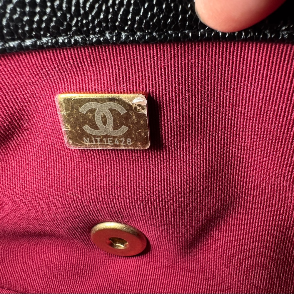 Chanel Black Quilted Leather Bag - Picture 14 of 17